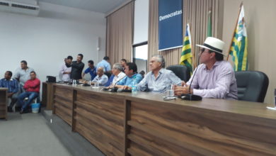 Presença de Caiado na cidade mobilizou lideranças políticas de praticamente todos os grupos locais (Foto: Euclides Oliveira)