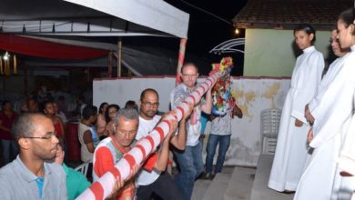 LEVANTAMENTO DO MASTRO SERÁ AS 18 HORAS - A exemplo do que ocorre todos os anos, a Festa de São Sebastião em Niquelândia será aberta nesta sexta-feira (11) com o levante do mastro em devoção ao santo [Foto: Divulgação/Pascom -Matriz e Santuário São José/Niquelândia]